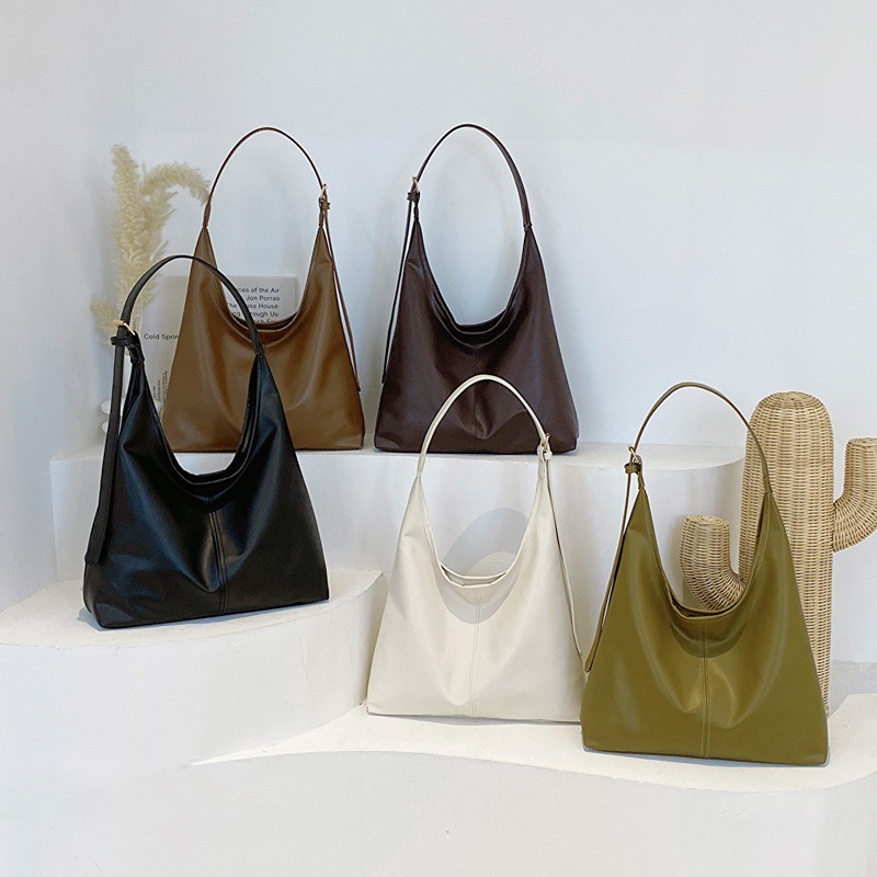 Leatherwork Workshop - Miękka torebka hobo na ramię ze